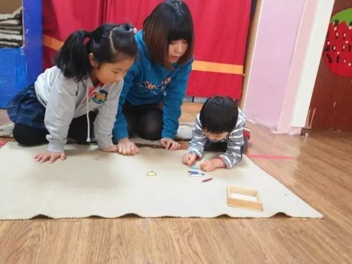 教室里小班游戏,快乐探索与成长之旅