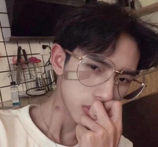 男生游戏直播头像,个性与魅力的完美融合